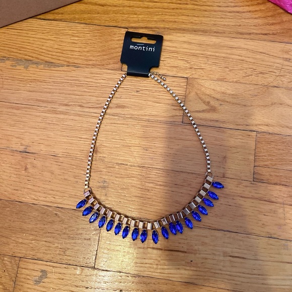 5/$25 💸 NWT necklace - Picture 1 of 3